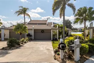 16588 Timberlakes Dr, Fort Myers, FL 33908 - Photo 3