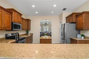 12454 Rock Ridge Ln, Fort Myers, FL 33913 - Photo 11