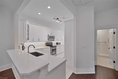 107 Amblewood Ln #1-101, Naples, FL 34105 - Photo 9