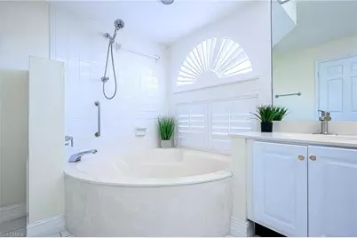 595 Beachwalk Cir #M103, Naples, FL 34108 - Photo 17