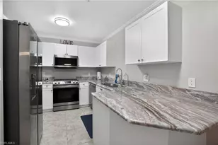 519 Roma Ct, Naples, FL 34110 - Photo 9