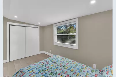 2180 Della Dr, Naples, FL 34117 - Photo 9