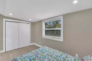 2180 Della Dr, Naples, FL 34117 - Photo 9