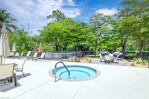 7841 Hawthorne Dr, Naples, FL 34113 - Photo 37