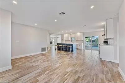 1230 Swan Ct, Punta Gorda, FL 33950 - Photo 5