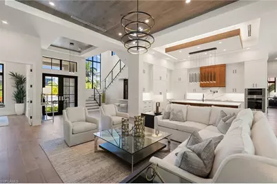 3540 Crayton Rd, Naples, FL 34103 - Photo 7