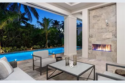 3540 Crayton Rd, Naples, FL 34103 - Photo 3