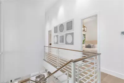 1021 6th St S, Naples, FL 34102 - Photo 17