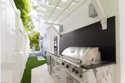 1021 6th St S, Naples, FL 34102 - Photo 39