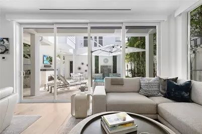 1021 6th St S, Naples, FL 34102 - Photo 9