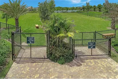 14595 Edgewater Cir, Naples, FL 34114 - Photo 39