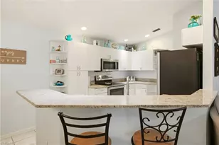 218 Marseille Dr, Naples, FL 34112 - Photo 9