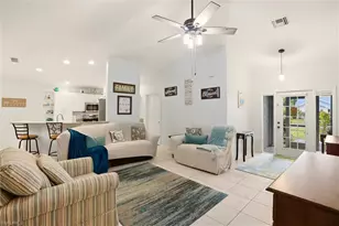 218 Marseille Dr, Naples, FL 34112 - Photo 5