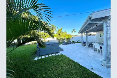 771 94th Ave N, Naples, FL 34108 - Photo 5