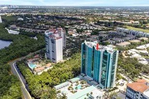 7515 Pelican Bay Blvd, Naples, FL 34108 - Photo 47