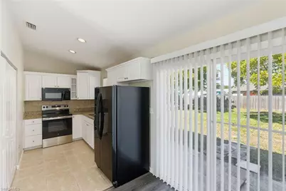 5283 17th Pl SW, Naples, FL 34116 - Photo 11