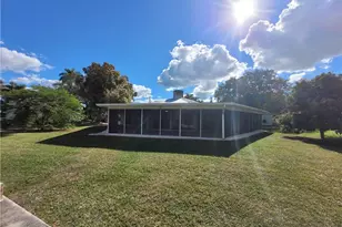 10131 Main Dr, Bonita Springs, FL 34135 - Photo 21