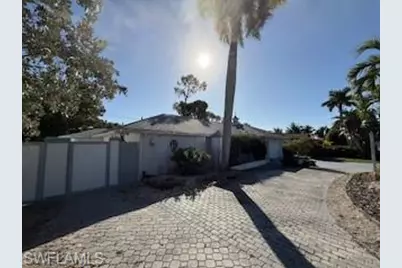 526 Eastwood Dr, Naples, FL 34110 - Photo 5