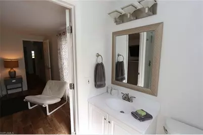 714 11th St N, Naples, FL 34102 - Photo 15