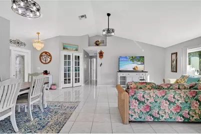 1105 SW 11th Pl, Cape Coral, FL 33991 - Photo 7