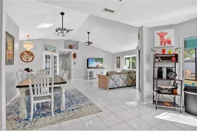 1105 SW 11th Pl, Cape Coral, FL 33991 - Photo 13