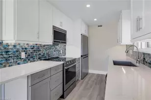 2500 Gulf Shore Blvd N, Naples, FL 34103 - Photo 7