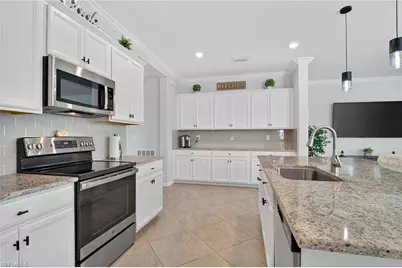 2130 Hamlin St, Naples, FL 34120 - Photo 7