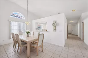 387 Melrose Pl, Naples, FL 34104 - Photo 5