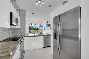 2350 Carrington Ct, Naples, FL 34109 - Photo 7