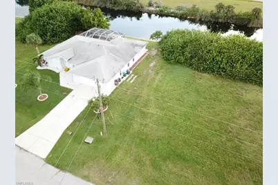 300 NW 29th Pl, Cape Coral, FL 33993 - Photo 1