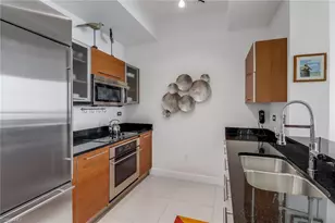 3000 Oasis Grand Blvd, Fort Myers, FL 33916 - Photo 7