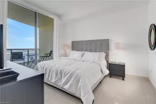 3000 Oasis Grand Blvd, Fort Myers, FL 33916 - Photo 17