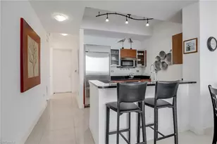 3000 Oasis Grand Blvd, Fort Myers, FL 33916 - Photo 9