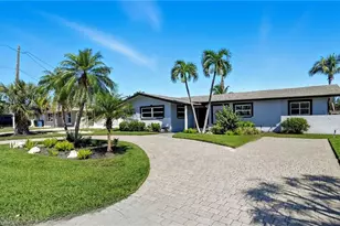 35 Fairview Blvd, Fort Myers Beach, FL 33931 - Photo 7