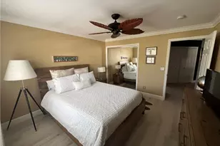 1095 Partridge Cir, Naples, FL 34104 - Photo 15