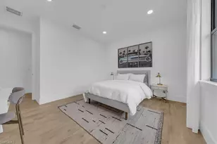 18018 Greenwood Dr, Naples, FL 34114 - Photo 23