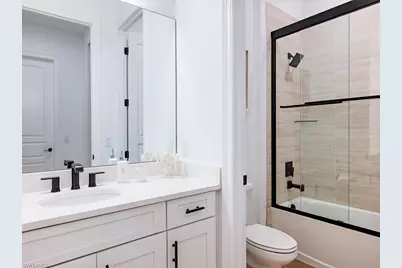 2481 Breakwater Way #6-201, Naples, FL 34112 - Photo 17