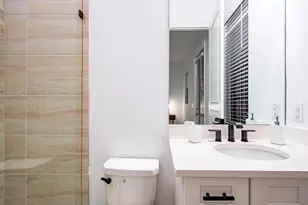 2481 Breakwater Wy, Naples, FL 34112 - Photo 19