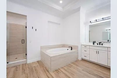 2481 Breakwater Way #6-201, Naples, FL 34112 - Photo 15