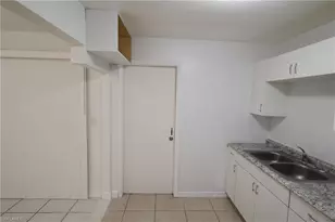 1652 Cypress Dr, Fort Myers, FL 33907 - Photo 37