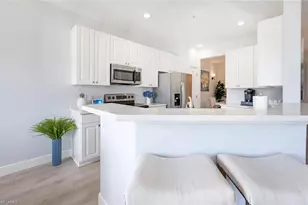 4650 Winged Foot Ct, Naples, FL 34112 - Photo 9