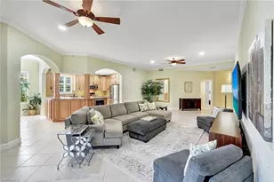 9002 Cascada Way, Naples, FL 34114 - Photo 5