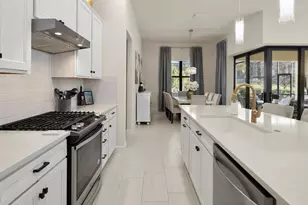 2750 Aviamar Cir, Naples, FL 34114 - Photo 7