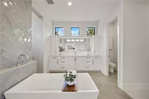 4751 1st Ave SW, Naples, FL 34119 - Photo 25