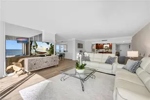 4051 Gulf Shore Blvd N, Naples, FL 34103 - Photo 7