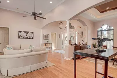 3126 Terramar Ct, Naples, FL 34119 - Photo 5