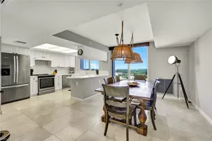 6849 Grenadier Blvd, Naples, FL 34108 - Photo 7