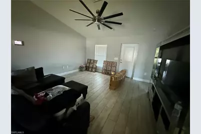 2921 NE 5th Ave, Cape Coral, FL 33909 - Photo 5