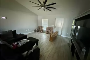 2921 NE 5th Ave, Cape Coral, FL 33909 - Photo 5