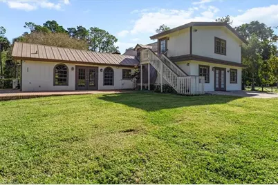 565 3rd St SW, Naples, FL 34117 - Photo 23